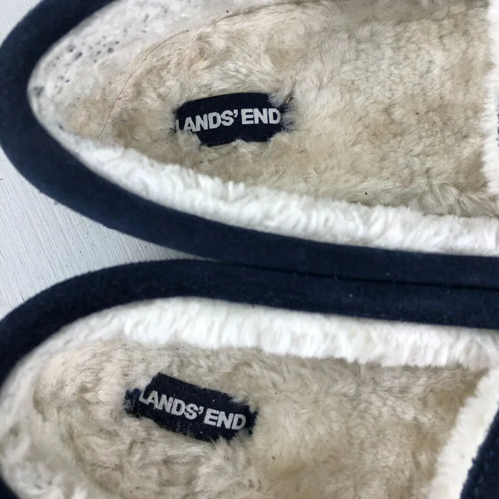 Lands' End Youth** Size 7M Dark Blue Suede Closed Toe Moccasin Slip On Slippers